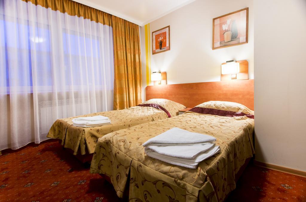 Hotel Orion Sosnowiec Exteriör bild